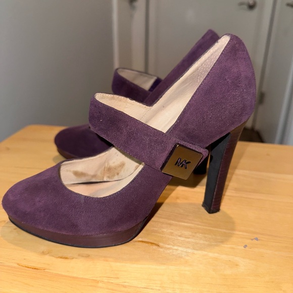Michael Kors Deep Purple Suede Heels - Picture 1 of 7